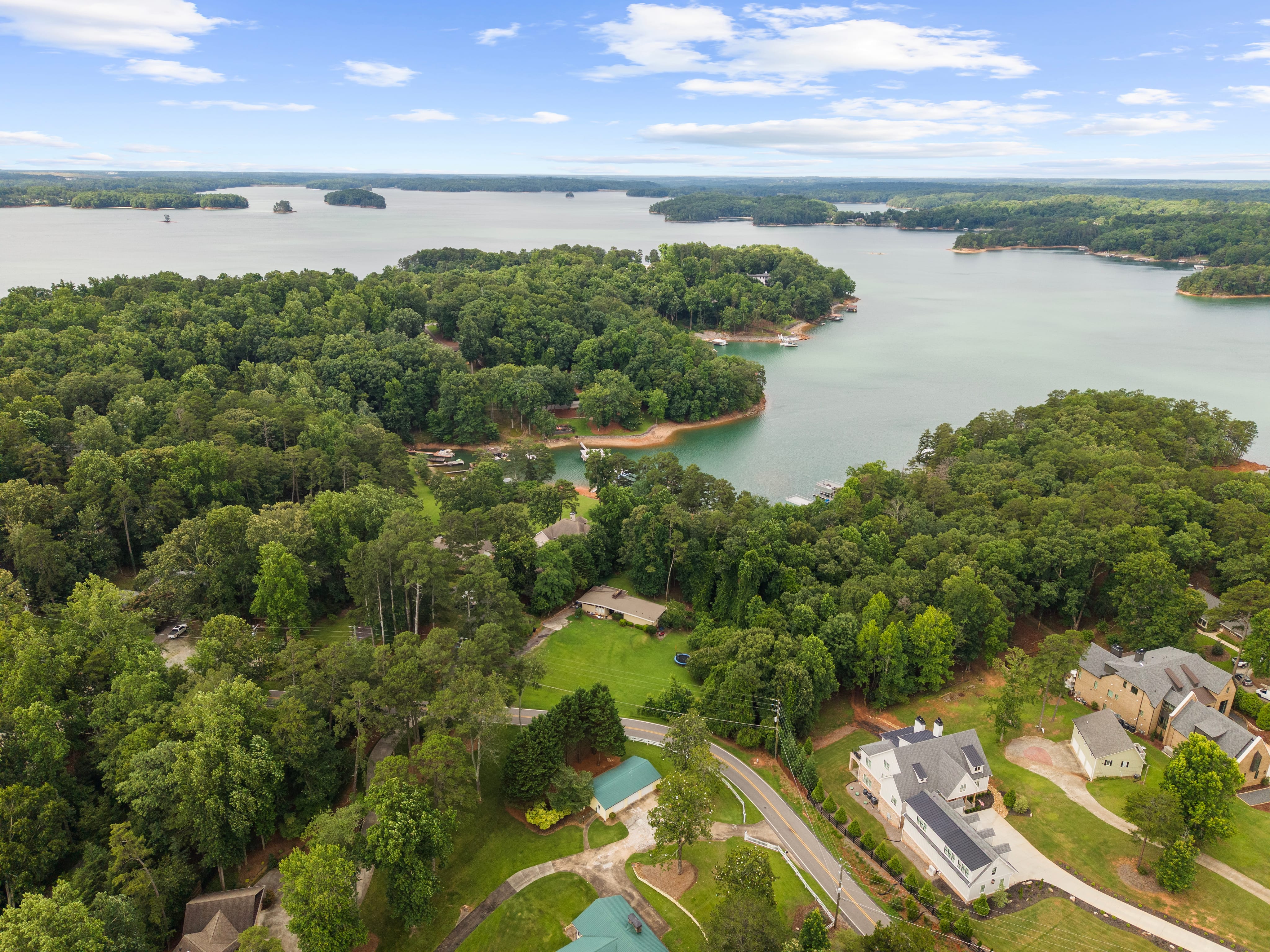 HOA Covenants on Lake Lanier: What Waterfront Buyers Should...