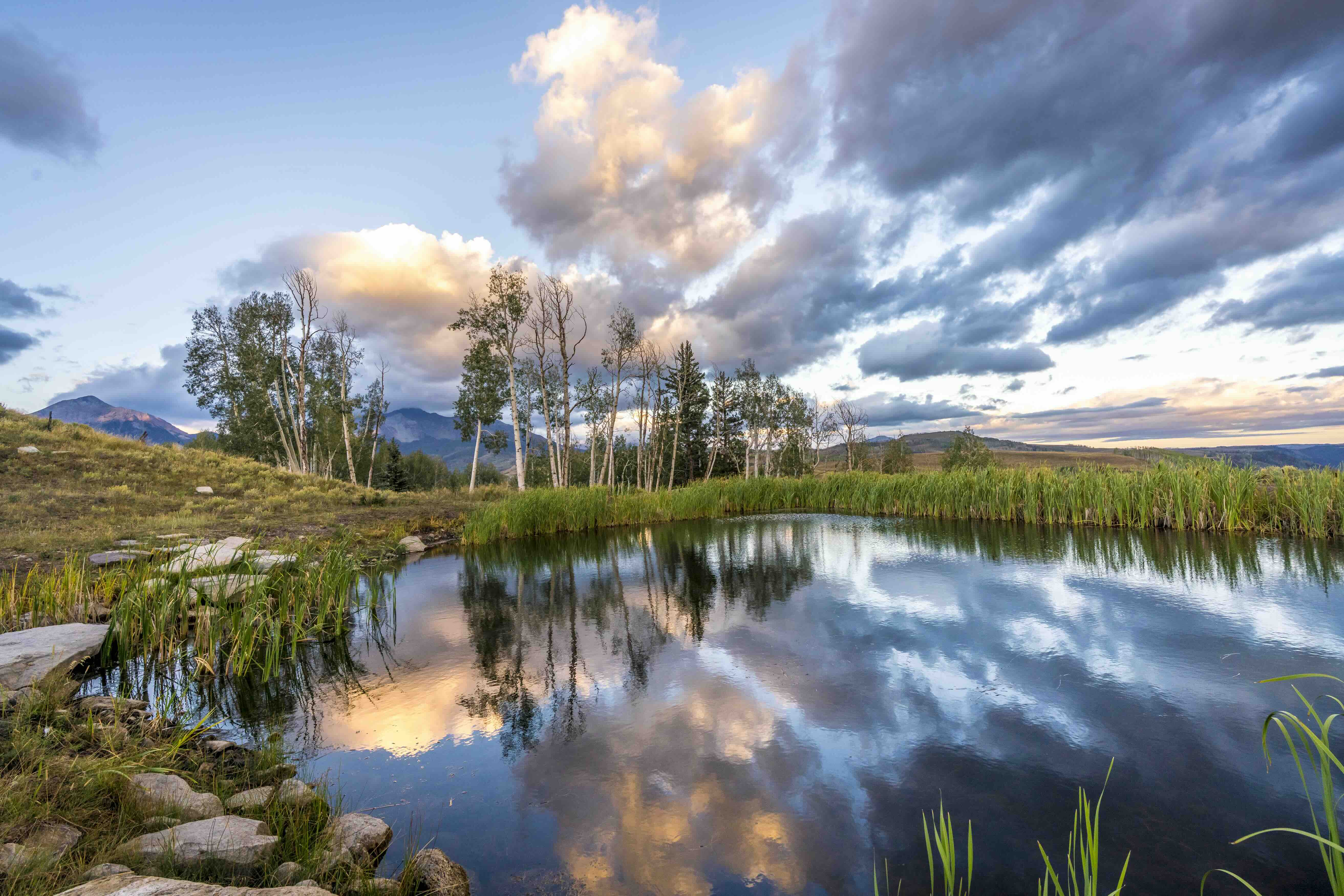 Telluride Air & Lodging Update: September 2026 Booking Trends + Winter Air Service — featured image